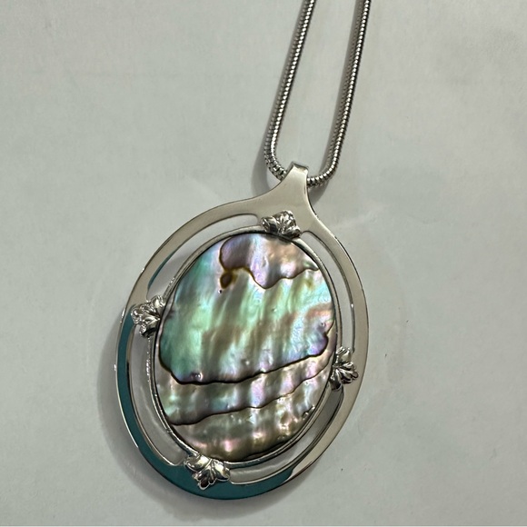Whiting & Davis Silver Necklace with Iridescent Pendant - Picture 4 of 5